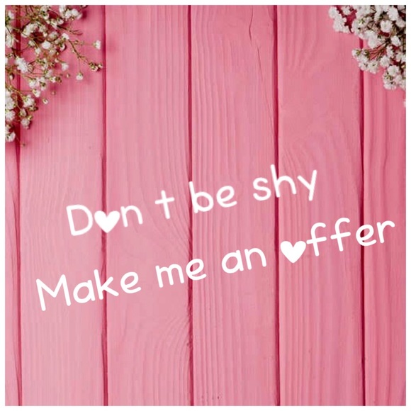 *SOLD* HOST PICK! Brunette the Label sweatshirt - Picture 4 of 4